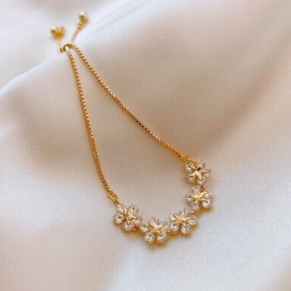 Diamond Flowers 14k Gold Bracelet Adjustable *NWT - Picture 10 of 10